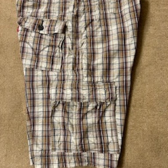 Men Shorts Levi's Size 36 Brown & Tan Plaid 100% Cotton Zip Fly Button Enclosure - Picture 3 of 5